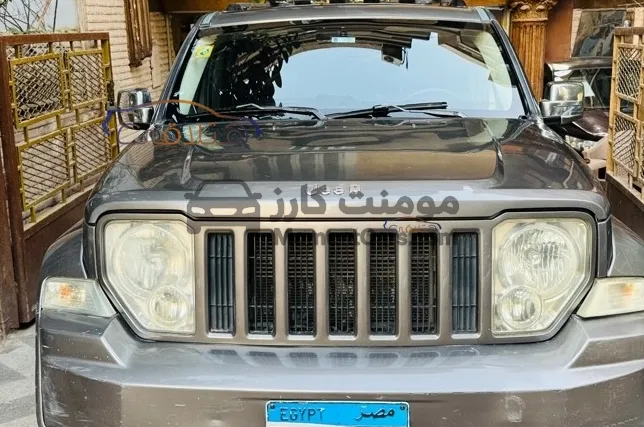 جيب شيروكي 2012 اتوماتيك 130 ألف كم