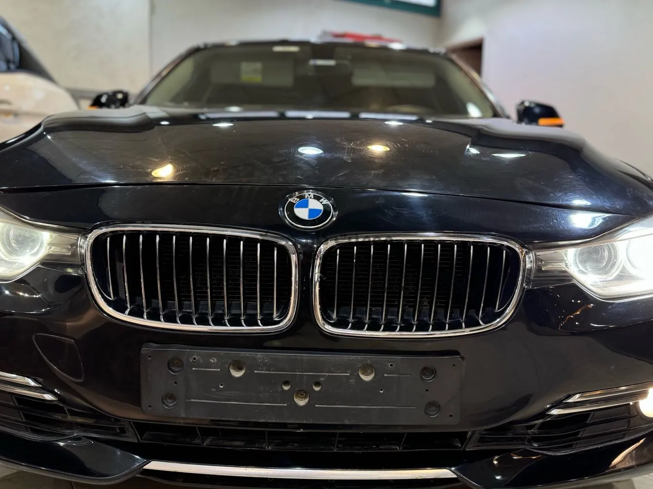 بي ام دبليو 320i موديل 2015 Luxury كاش وقسط
