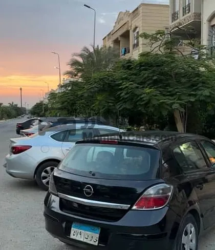 أوبل أسترا 2008 أوتوماتيك هاتشباك للبيع