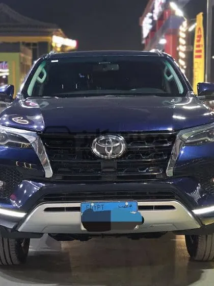 تويوتا فورتشنر 2023 أعلى فئة للبيع