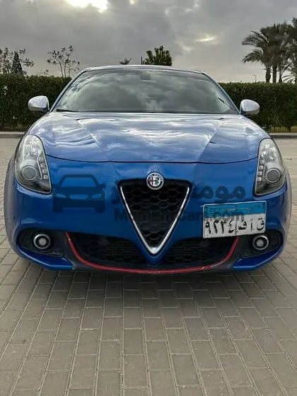 الفا روميو جولييتا 2021 فرش جلد للبيع