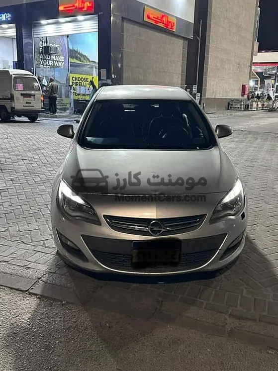 أوبل أسترا 2016 توب لاين اتوماتيك للبيع