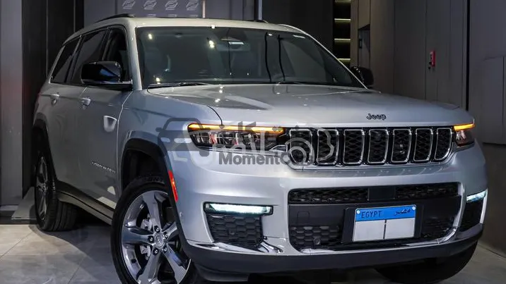 جيب جراند شيروكي 2015 أتوماتيك للبيع