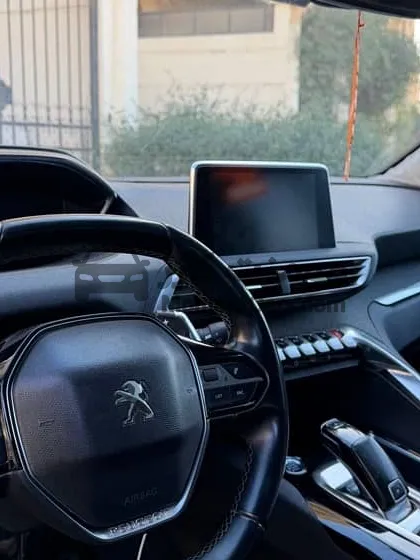 بيجو 3008 2021 أتوماتيك للبيع 165 ألف كم