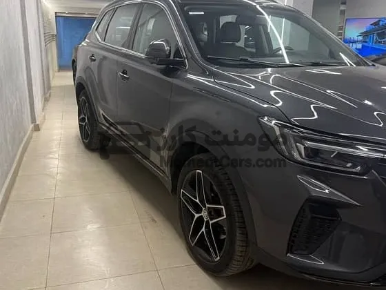 ام جي RX5 2025 أعلى فئة كسر زيرو للبيع