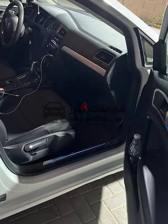 فولكس فاجن إي جولف 2020 كهرباء للبيع