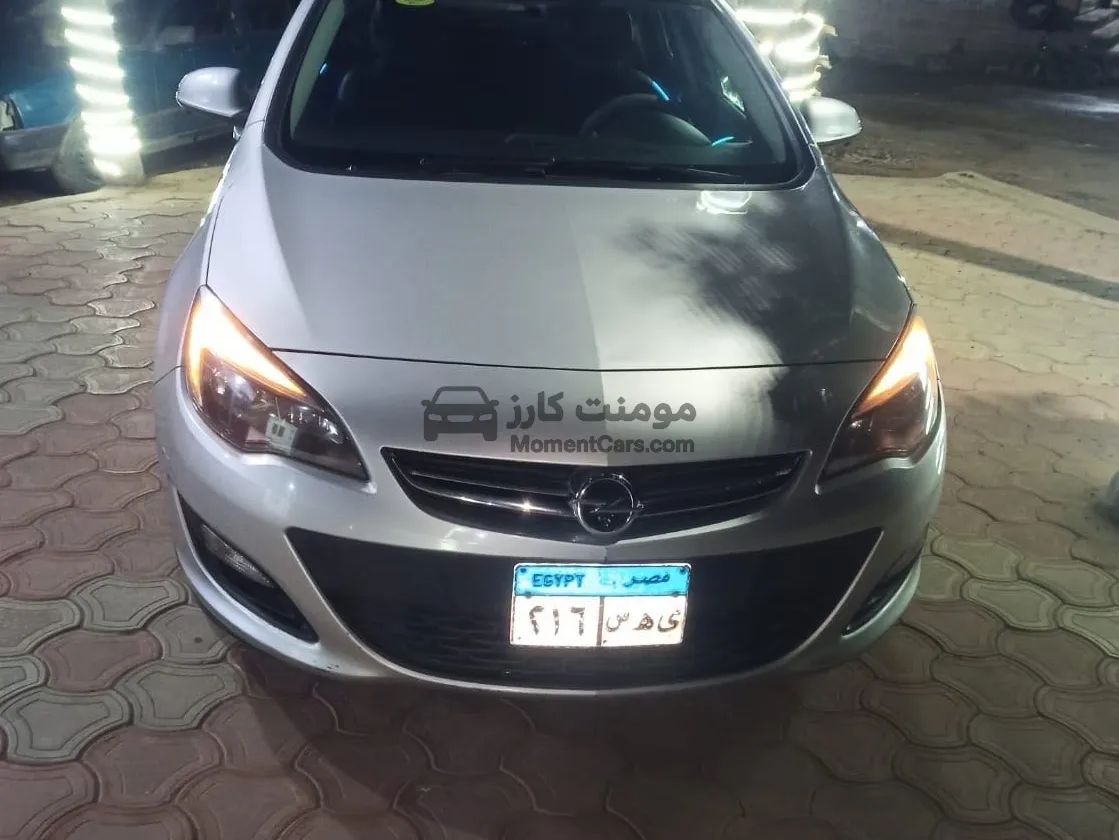 أوبل أسترا 2017 اتوماتيك 1600cc كاميرا 360