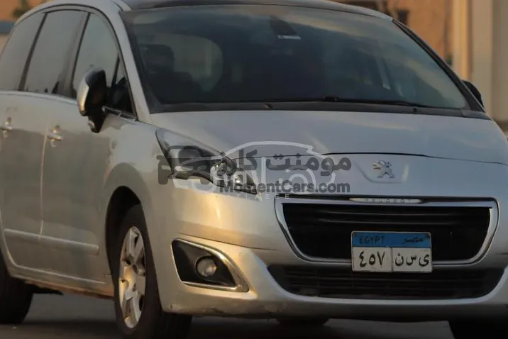 بيجو 5008 موديل 2016 تربو 7 راكب