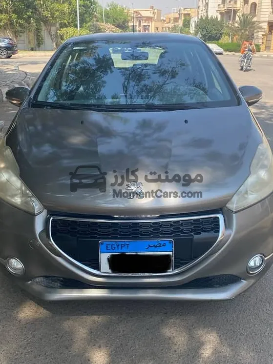 بيجو 208 فابريكة 2015 اتوماتيك حالة ممتازة