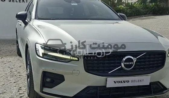 فولفو EX30 2025 كهرباء 6000 كم للبيع