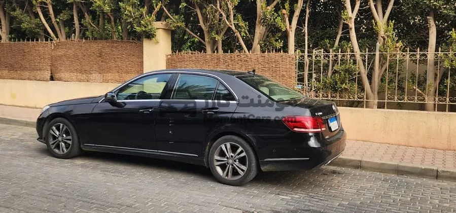 مرسيدس E200 كامله 2016 بأقل عداد