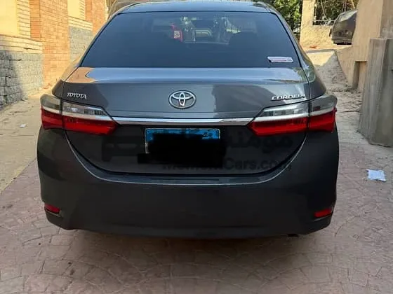 تويوتا كورولا 2019 فئة تانية - حالة ممتازة للبيع