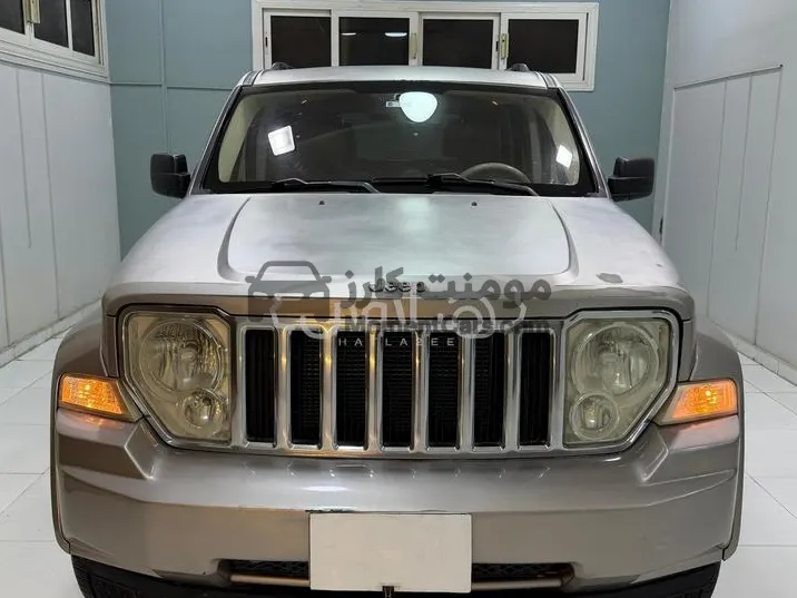 جيب شيروكي 2013 ديزل أتوماتيك للبيع