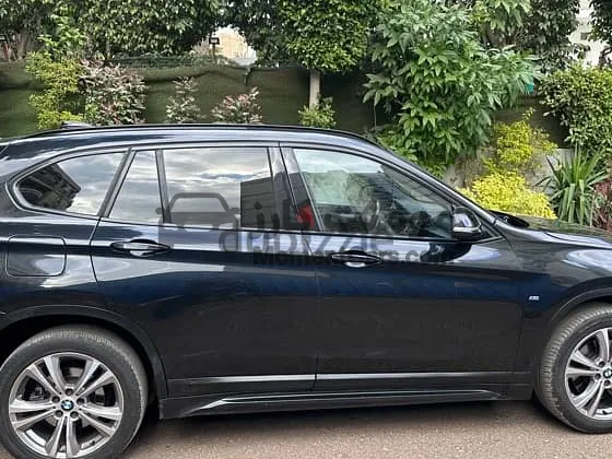 بي ام دبليو X1 2019 سبورت لاين 2000cc بانوراما للبيع