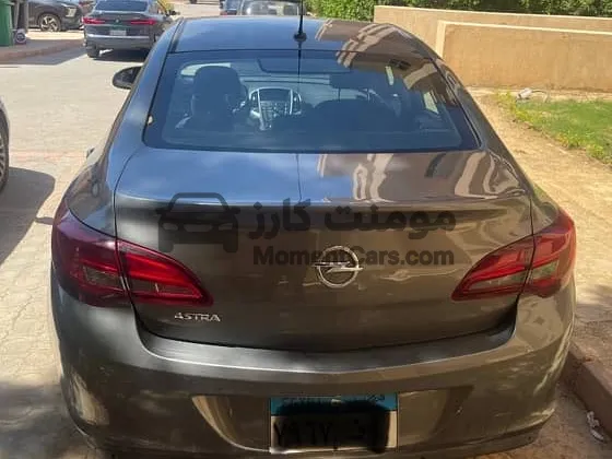 أوبل أسترا 2021 أتوماتيك - 118 ألف كم - حالة ممتازة