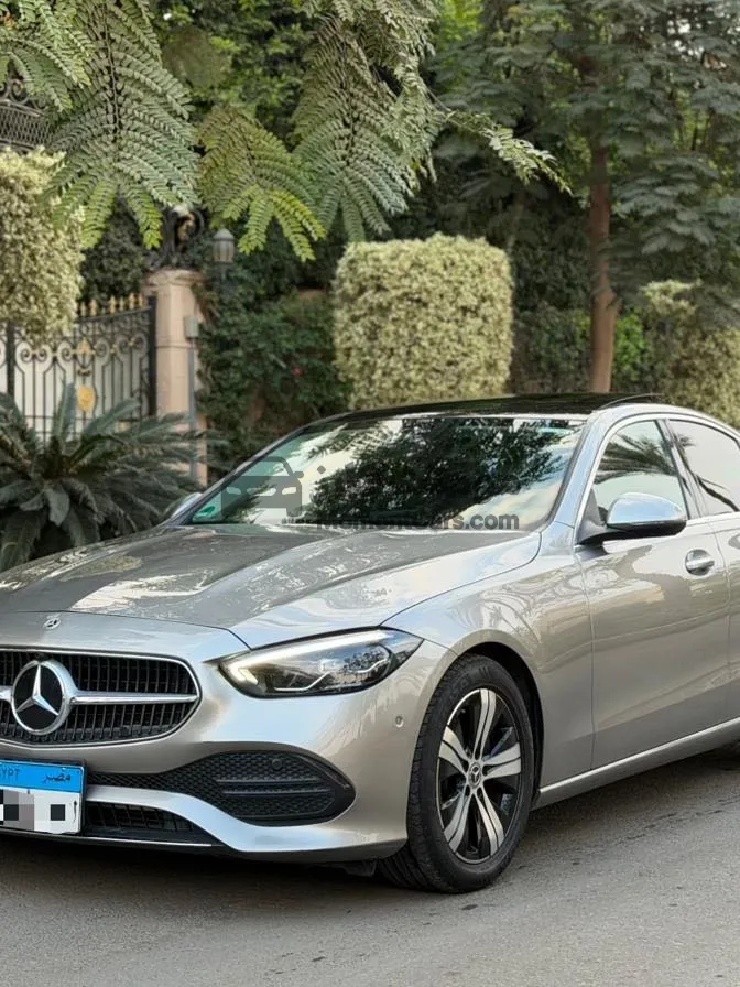 مرسيدس C180 2022 سيدان أعلى فئة كماليات