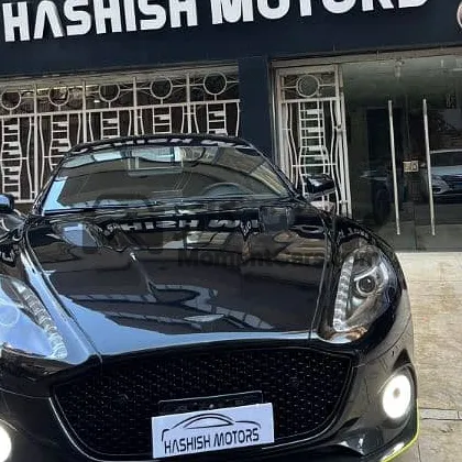 أستون مارتن رابيد إس 2019 الوحيدة في مصر للبيع
