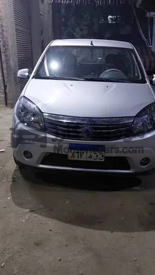 رينو سانديرو 2015 اتوماتيك استعمال خفيف للبيع