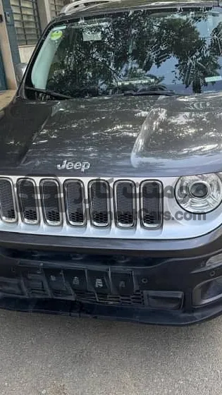 جيب رينيجيد 2017 ديزل فئة ثالثة للبيع 170 ألف كم