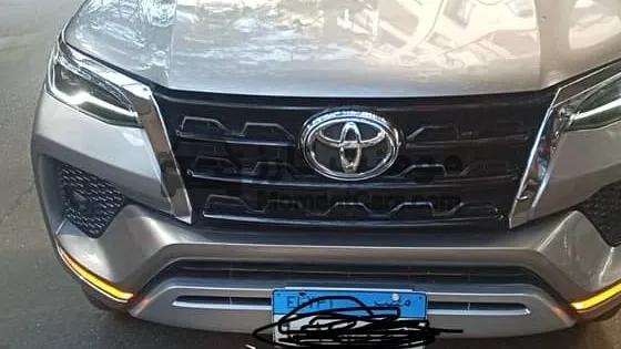 تويوتا فورتشنر 2023 4000cc فابريكة للبيع