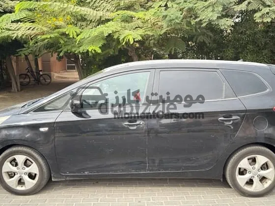 كيا كارينز 2014 عائلية 7 راكب اتوماتيك للبيع