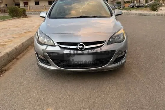 اوبل استرا 2015 كوزمو اتوماتيك دواخل فابريكة للبيع