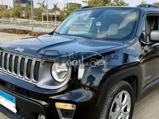 جيب رينيجيد 2016 أول فئة أتوماتيك