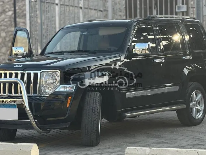 جيب جراند شيروكي SRT 2016 للبيع