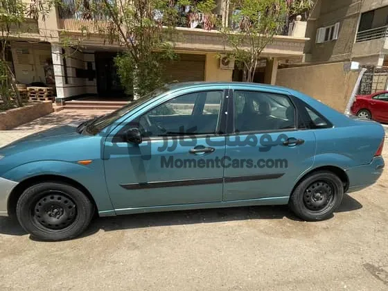 فورد فوكس 2003 مانيوال سيدان للبيع