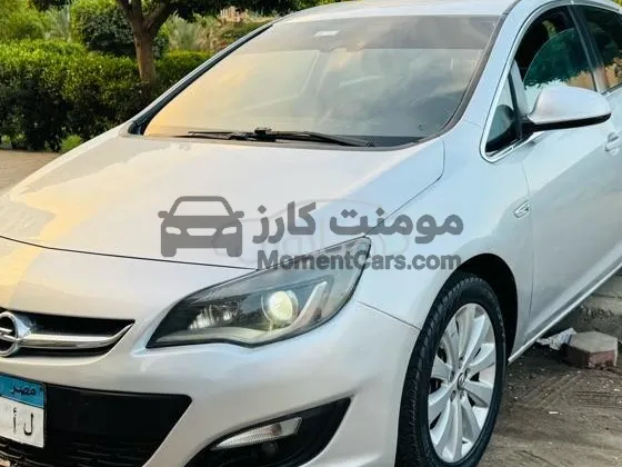 اوبل أسترا 2013 كوزمو اتوماتيك فتحة سقف للبيع