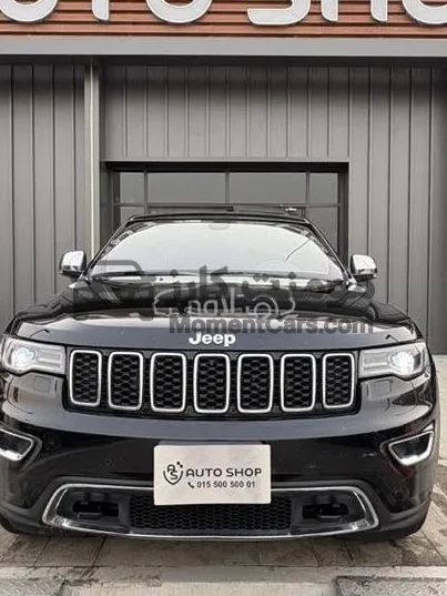جيب جراند شيروكي 2019 أتوماتيك للبيع