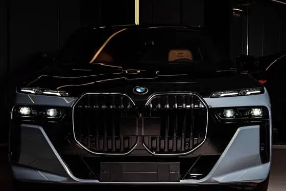 BMW M760i 2025 نادرة جداً - أول واحدة في مصر للبيع