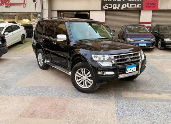 ميتسوبيشي باجيرو 2017 اعلى فئة 3800cc للبيع