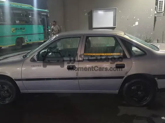 أوبل فيكترا 1995 اتوماتيك 2000 سي سي للبيع