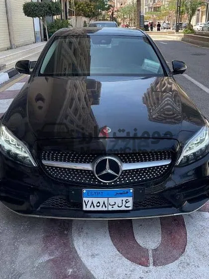 مرسيدس C200 موديل 2019 عداد 53 ألف كم - فول أوبشن