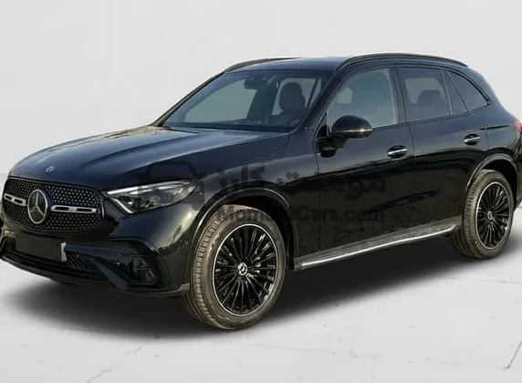 مرسيدس GLC 200 4Matic 2025 فابريكة 15000 كم للبيع