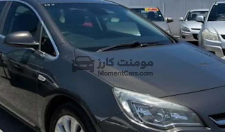 أوبل أسترا 2014 هاتشباك اتوماتيك بحالة ممتازة