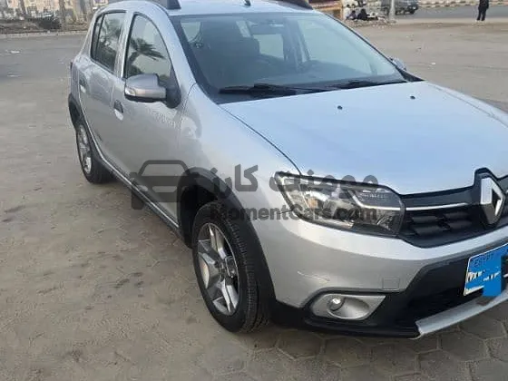 رينو سانديرو ستيب واي 2022 اتوماتيك أعلى فئة