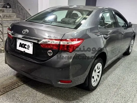 تويوتا كورولا 2019 اتوماتيك فئة أولى للبيع