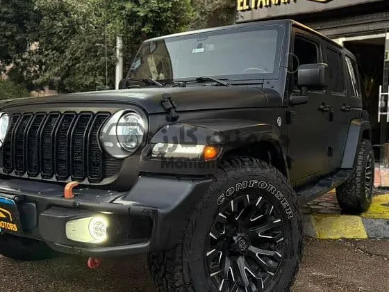 جيب رانجلر 2018 معدلة بالكامل فابريكا للبيع