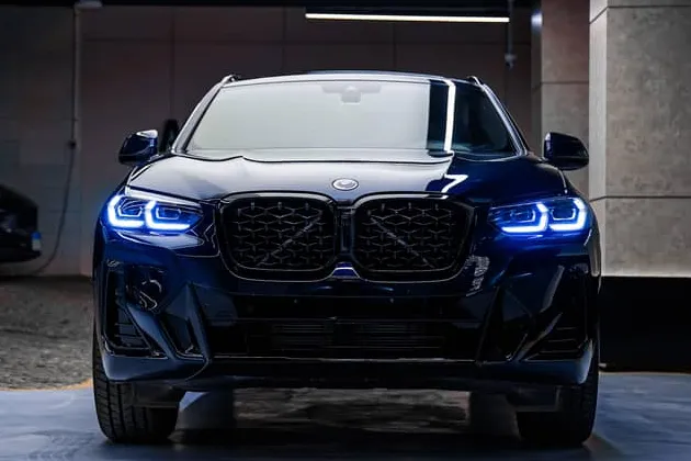 BMW X4 M30i 2025 كسر زيرو ضمان وكيل للبيع