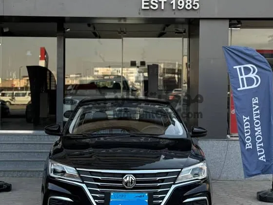 للبيع ام جي 5 موديل 2025 اعلى فئة