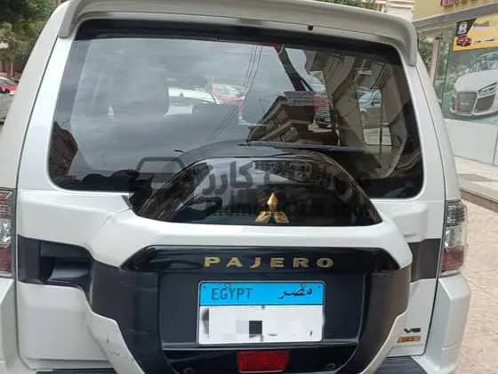 ميتسوبيشي باجيرو 2022 للبيع