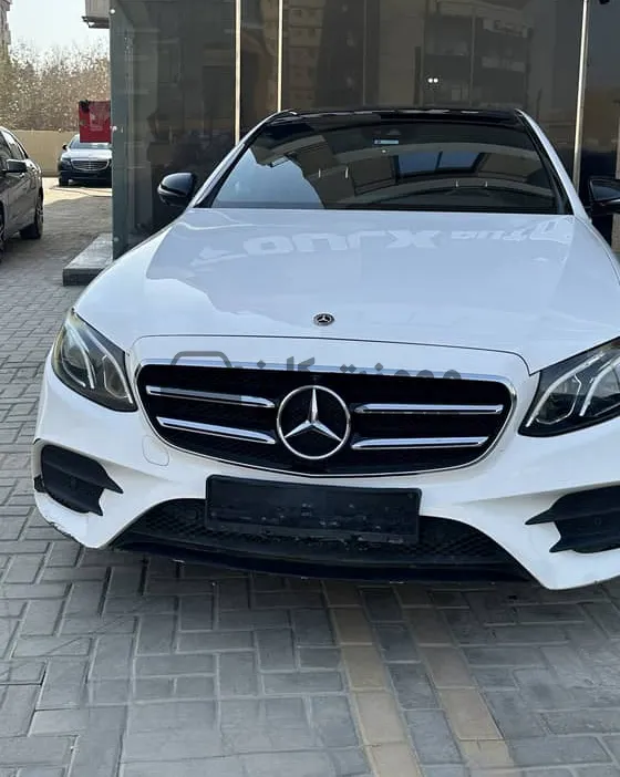 مرسيدس E350e AMG موديل 2018 للبيع