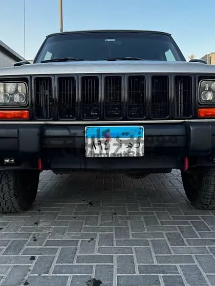 جيب شيروكي XJ موديل 2001 اوتوماتيك للبيع