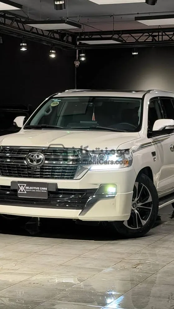 تويوتا لاند كروزر V8 VXS موديل 2021 للبيع