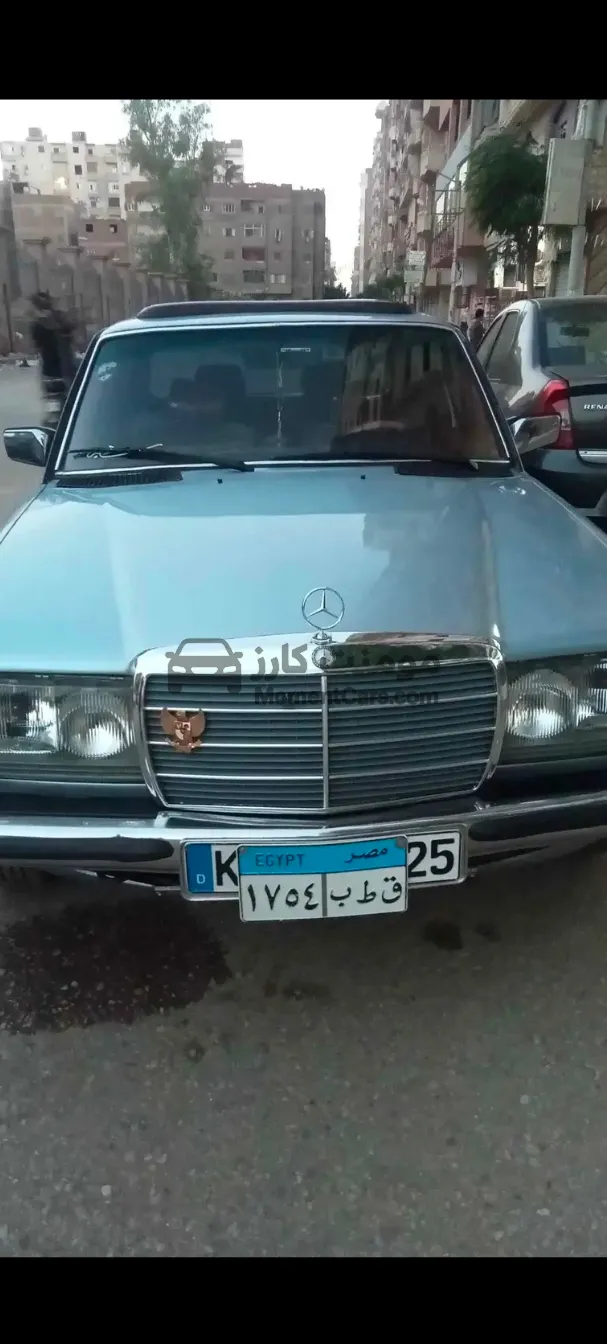 مرسيدس E200 موديل 1977 أوتوماتيك فتحة سقف للبيع