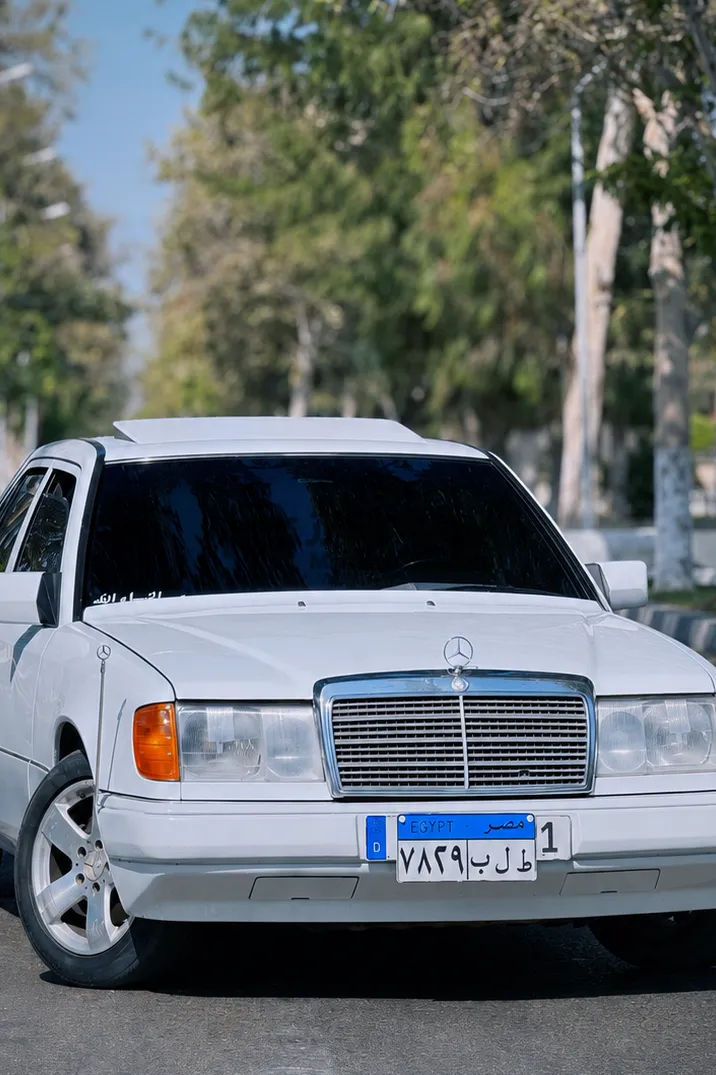 مرسيدس E200 موديل 1986 أوتوماتيك للبيع