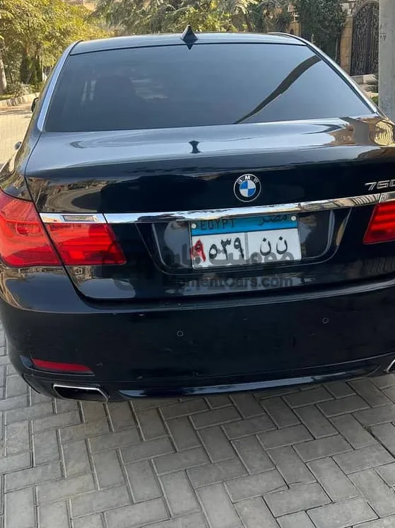 BMW 750 موديل 2010 للبيع