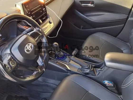 تويوتا كورولا 2020 الفئة الأولى بيضاء للبيع